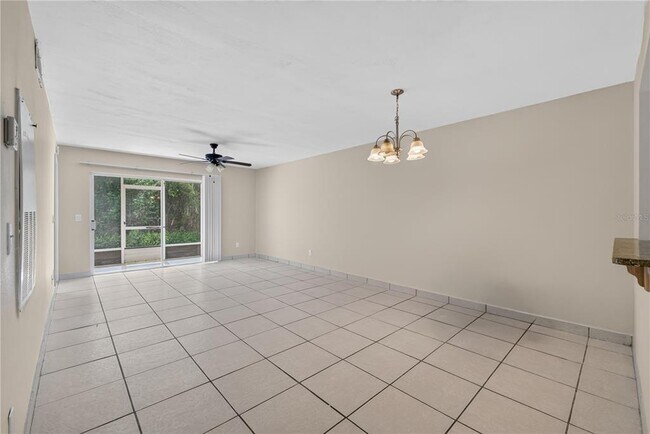 Building Photo - 13829 Timberland Dr