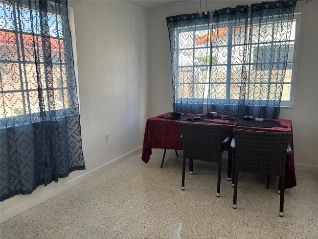 Building Photo - 3121 SW 2nd St