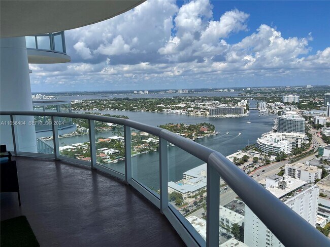 Building Photo - 6365 Collins Ave