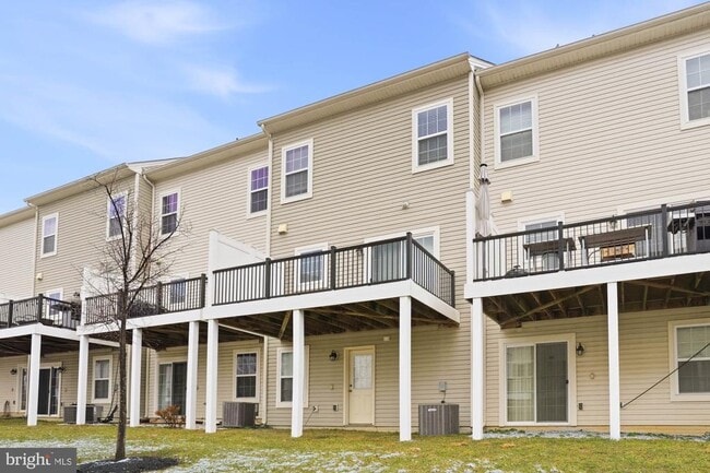 Building Photo - 8001 Alchemy Wy
