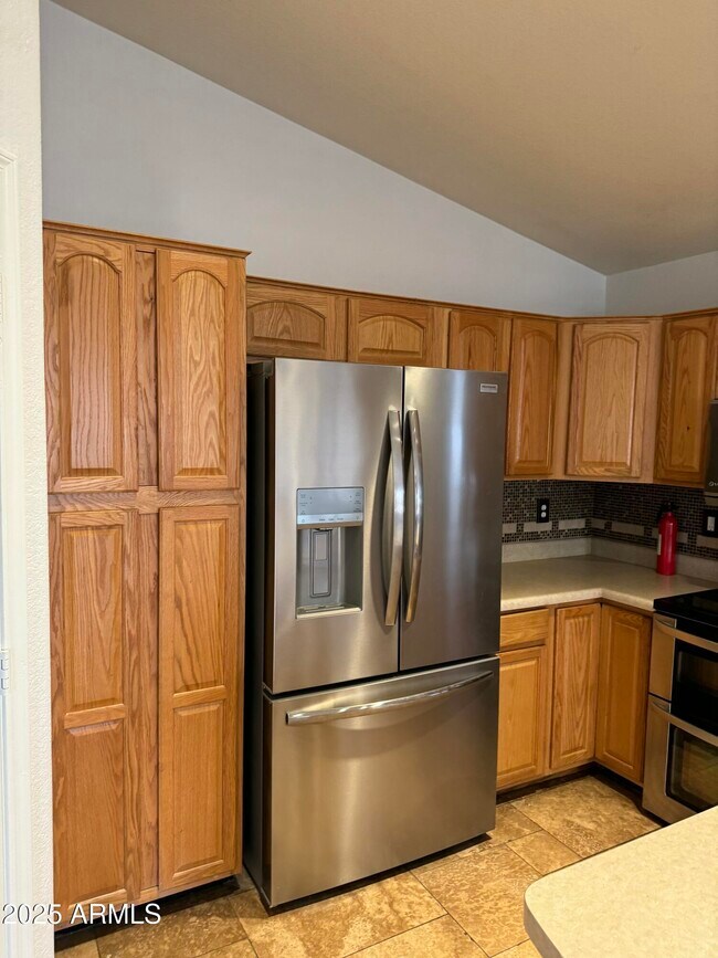 Building Photo - 11448 E Petra Ave