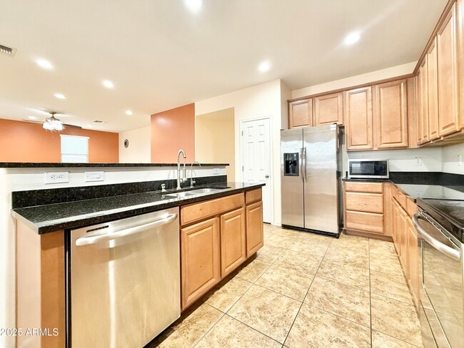 Building Photo - 4559 S Antonio