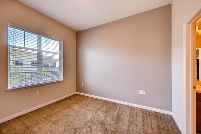 Building Photo - Violet on Broadway Apartment Homes