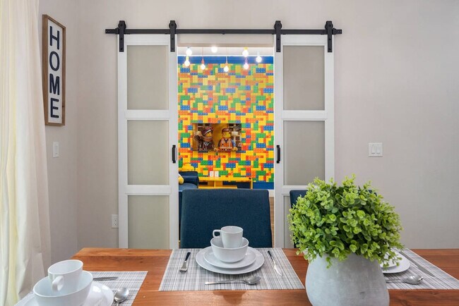 Building Photo - 4456 Summer Flowers Pl