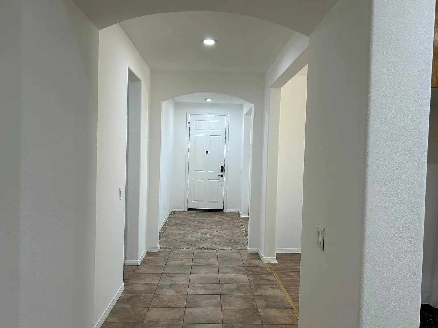 Building Photo - 40750 Hilton Head Ct