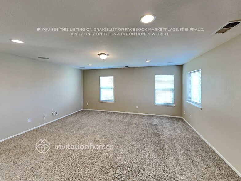 Building Photo - 33087 Rose Quartz Cir