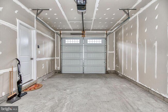 Building Photo - 120 Checkerspot Wy