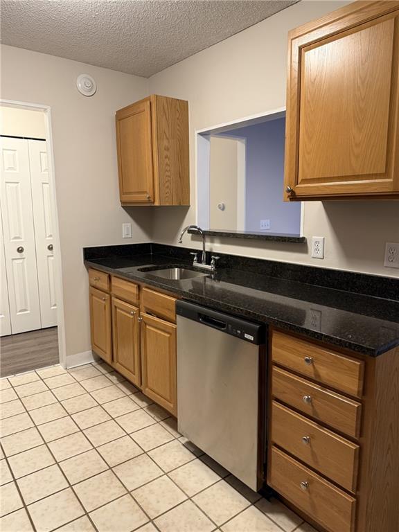 Building Photo - 3 Admiralty Dr