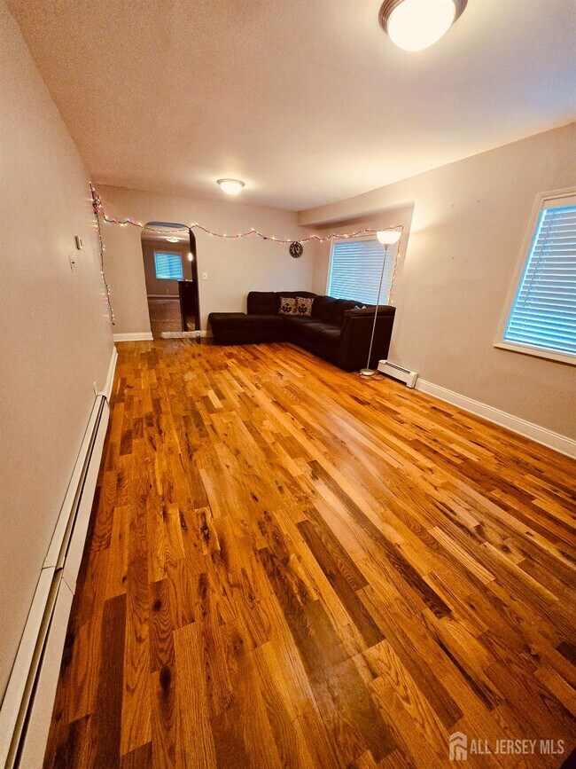 Building Photo - 1912 Montgomery St