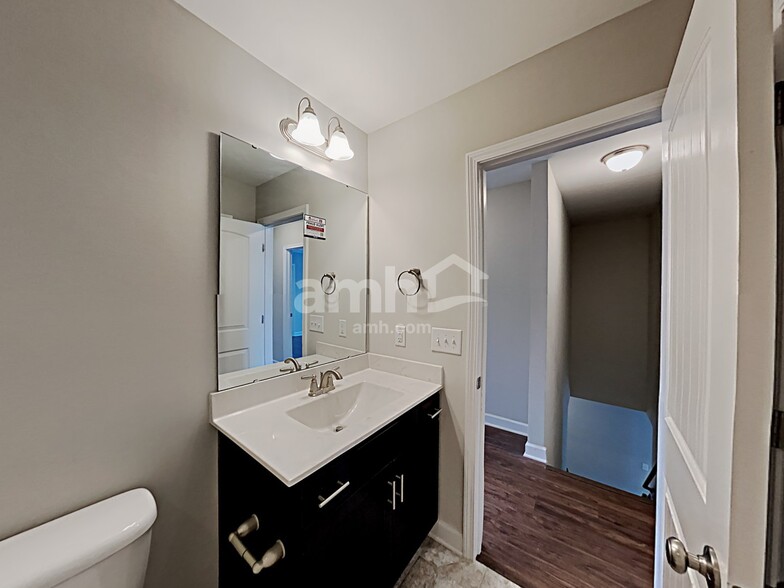 Building Photo - 236 Lanier Pl