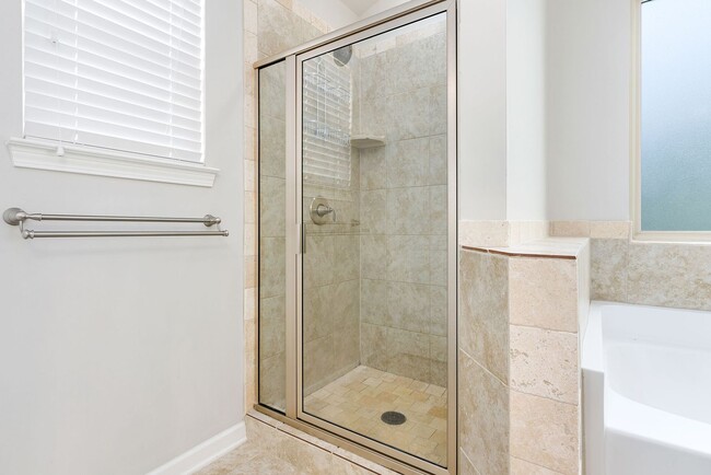 Building Photo - House in Opelika Available October 2025!