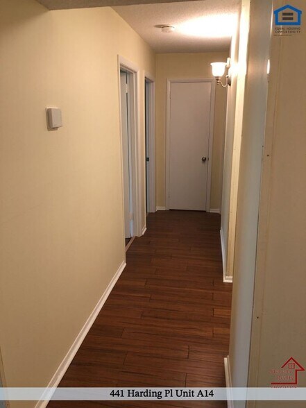 Building Photo - 441 Harding Pl