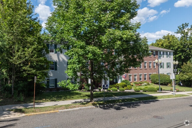 Building Photo - Birchwood at Tarditi Commons (62+ Community)