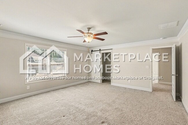 Building Photo - 845 Crescent Ln