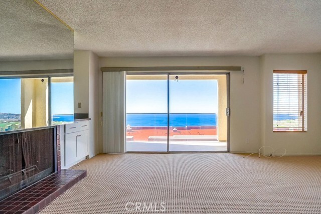 Building Photo - 3200 La Rotonda Dr