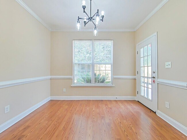 Building Photo - 3 Bed 2.5 Bath Home near Lakeside Highschool