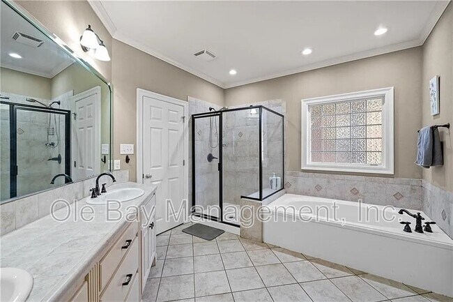 Building Photo - 9791 Aspen Cir
