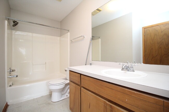 Building Photo - Prime Northeast Pensacola Location – 1BD/1...