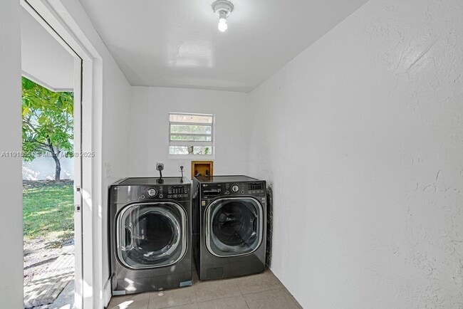 Building Photo - 11482 SW 181st St