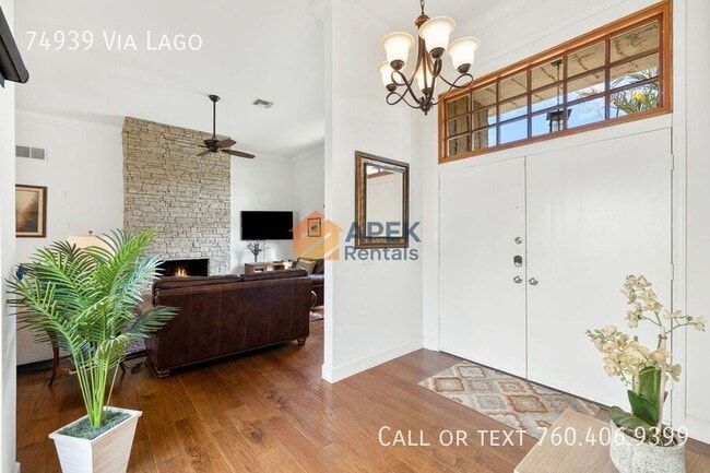 Building Photo - 74939 Vía Lago