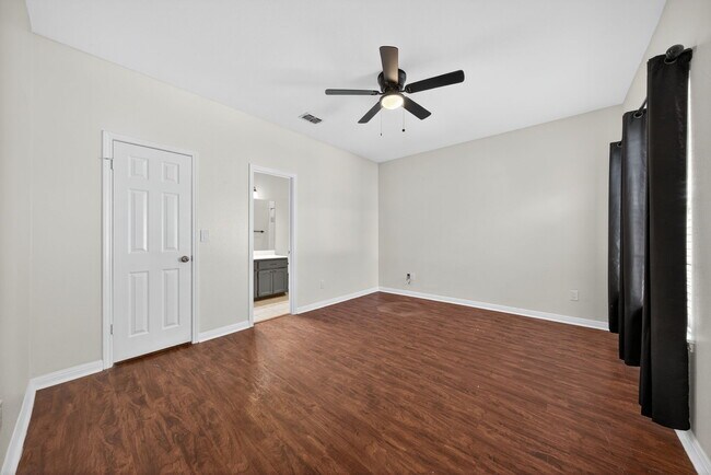 Building Photo - 13510 Mt Olympus