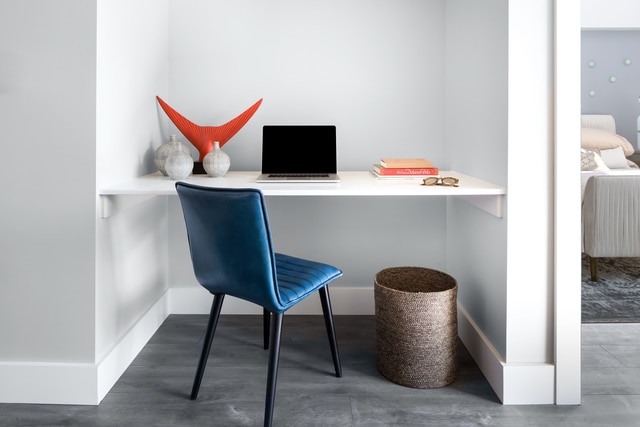 Building Photo - 1664 W Division St