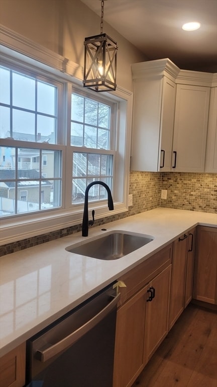 Building Photo - 27 Amaranth Ave