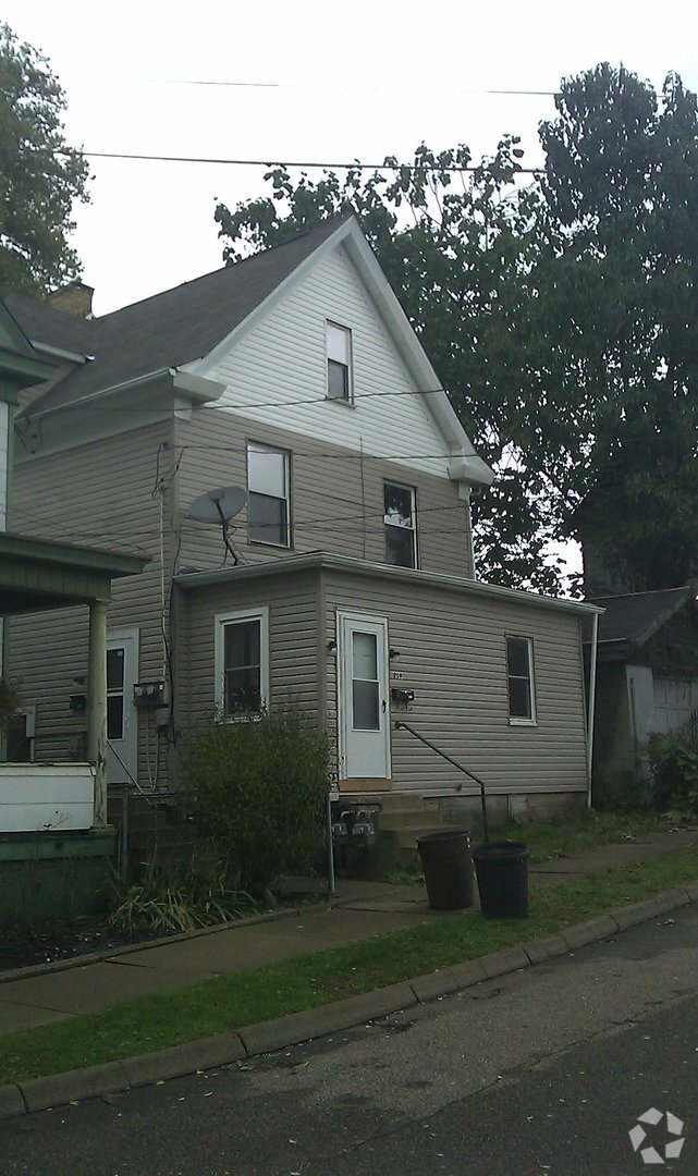 Building Photo - 219-BLD