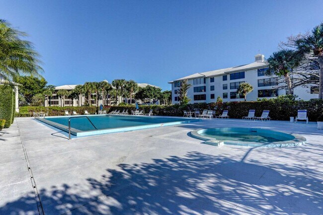 Building Photo - 3520 Whitehall Dr