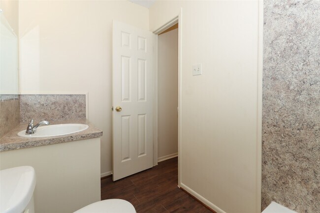 Building Photo - 306 Virginia Dr