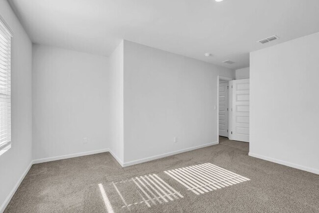 Building Photo - 953 Pleasant Ridge Run