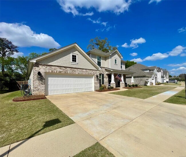 Building Photo - 1691 Pebble Creek Dr