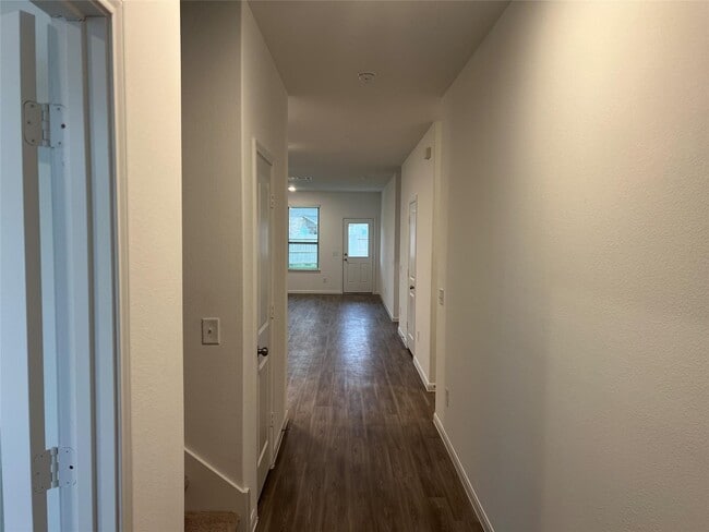Building Photo - 21110 Turtle Gln Ln