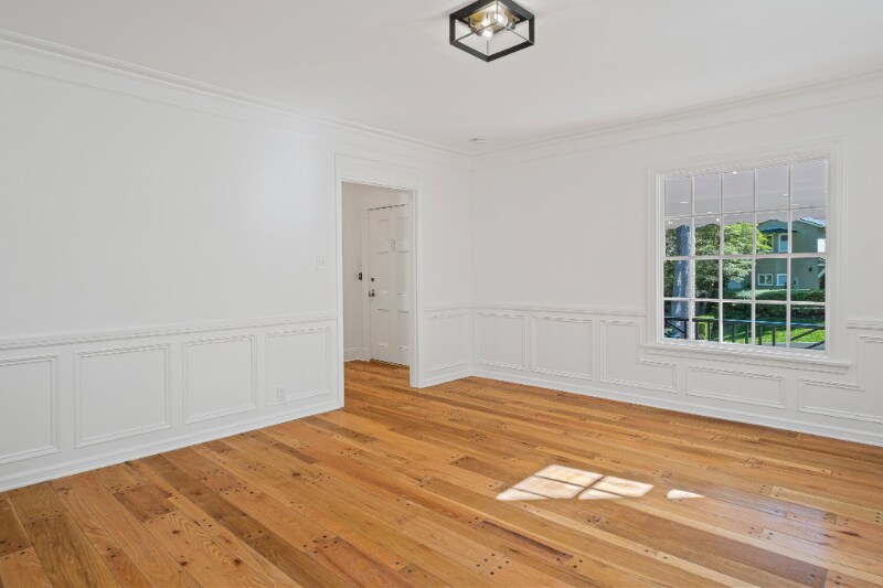 Building Photo - 10527 Le Conte Ave