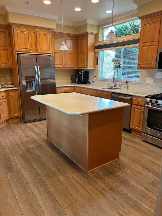 Building Photo - GORGEOUS OPEN VIEW HILLTOP OASIS HOME - COOL OCEAN BREEZE