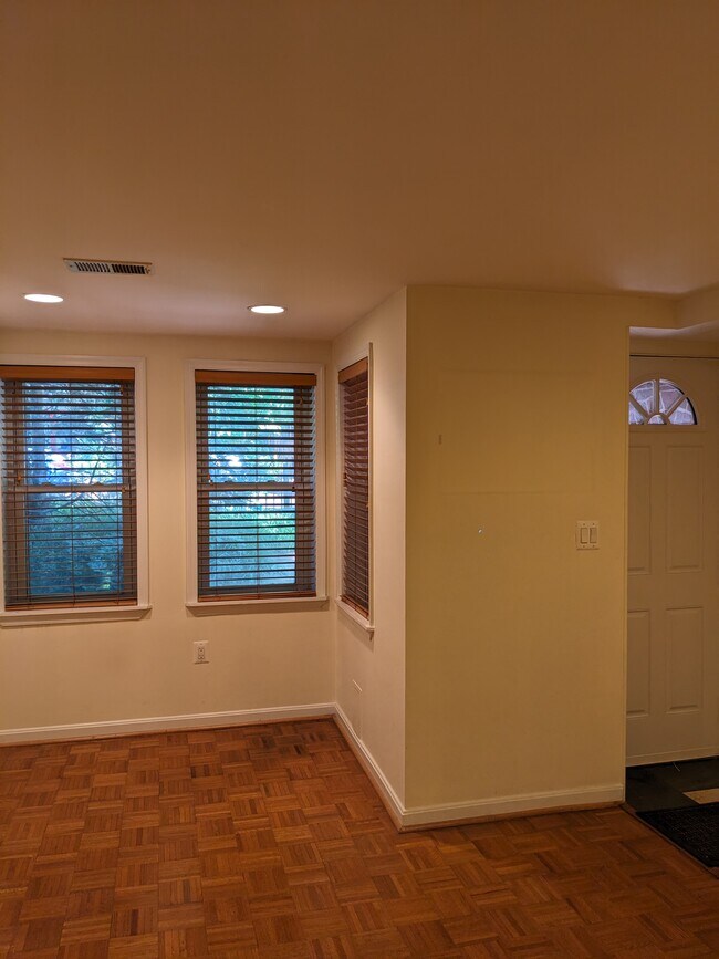 Building Photo - 110-112 12th St NE