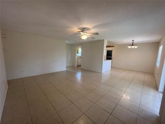 Building Photo - 2372 Abscott St