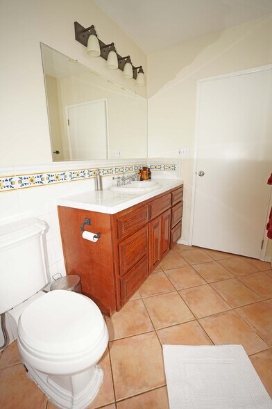 Downstairs' Bathroom - 1206 Valencia Way