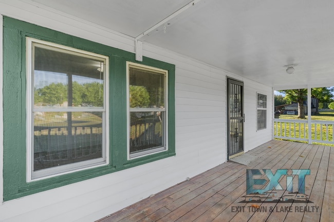 Building Photo - Freshly Renovated 2 Bedroom Rental in Warren County