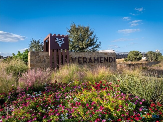 Building Photo - 2263 Bluewood St