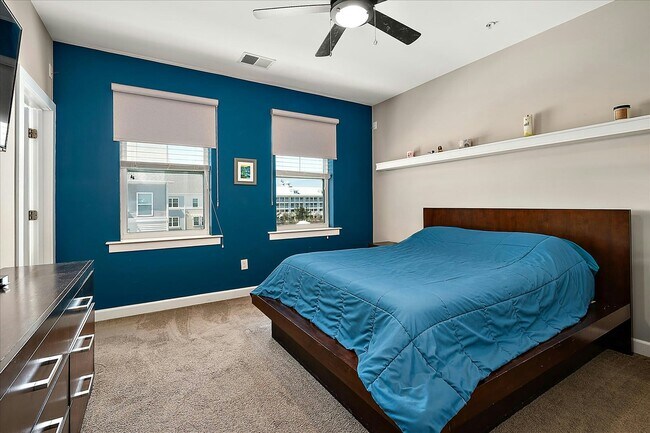 Building Photo - 114 69th St