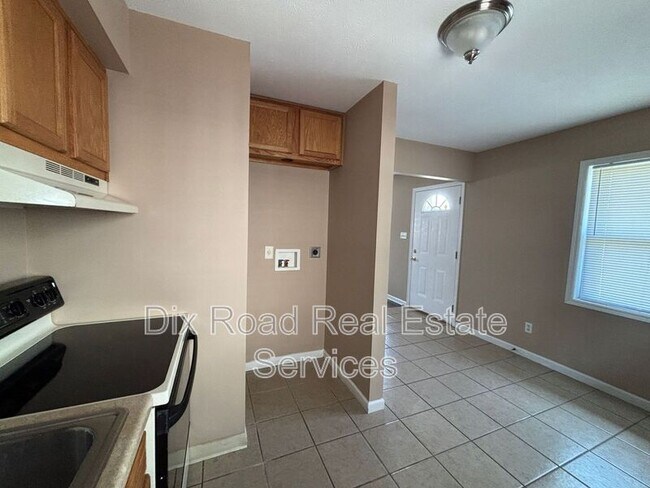 Building Photo - 3 N Sutphin St