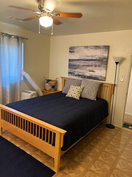 Building Photo - 9231 Lemon St