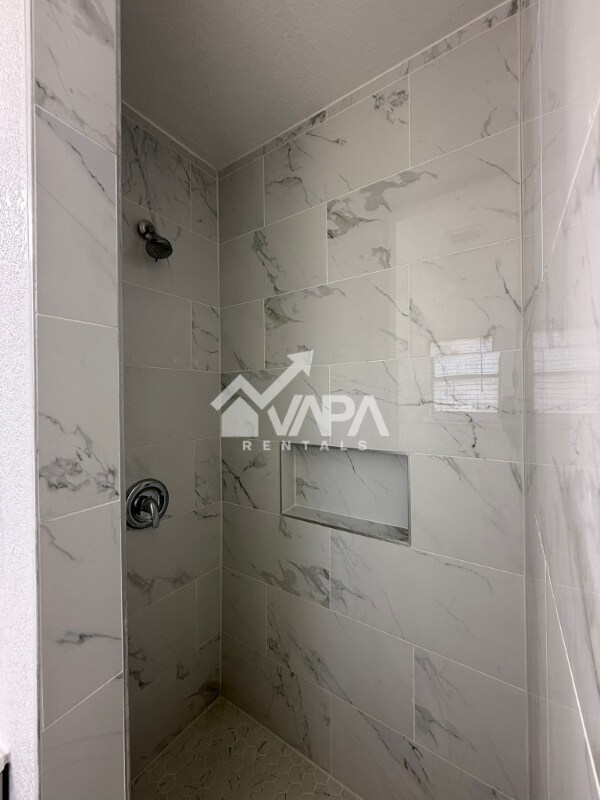 Building Photo - 4710 Bernadine Dr