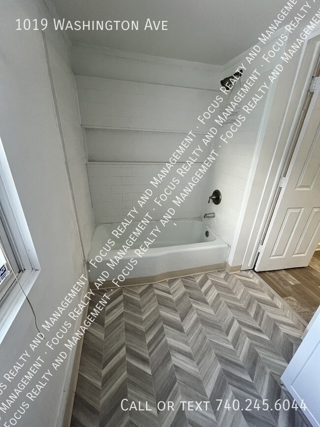 Building Photo - 1019 Washington Ave