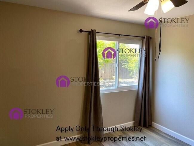 Building Photo - 717 Coral Ridge Cir