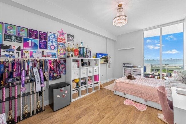 Building Photo - 7901 Hispanola Ave