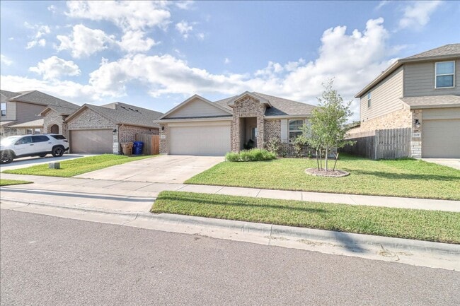 Building Photo - 7213 Adler Dr