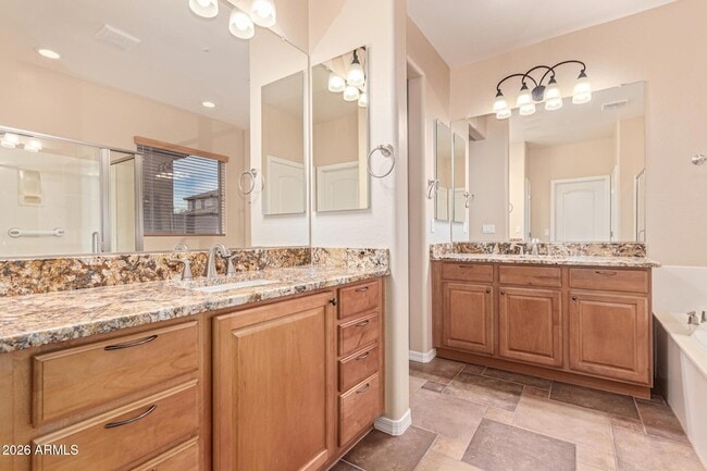 Building Photo - 9058 W Redbird Rd