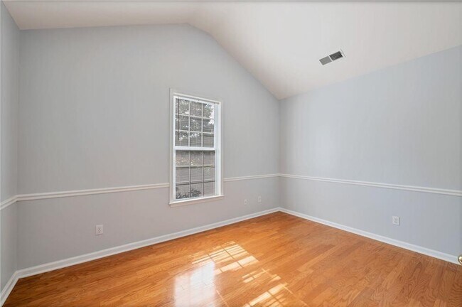 Building Photo - 5922 Brookmere Ct SE